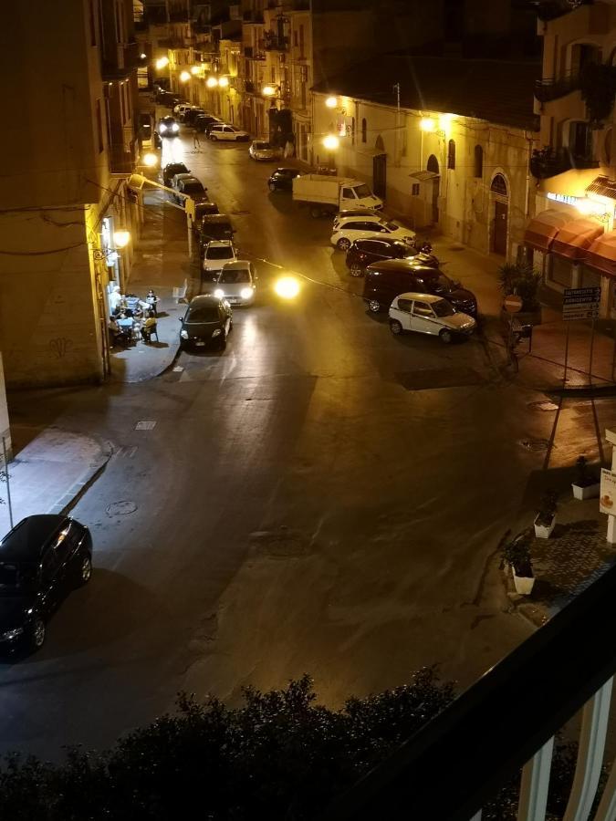 La Regina Di Coppe Appartement Licata Buitenkant foto